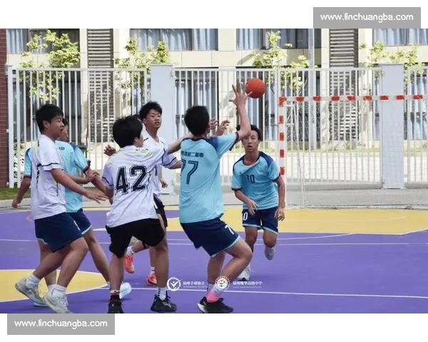 手球决赛精彩对决引燃全场观众激情与荣耀瞬间